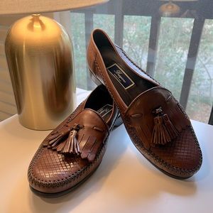 Beautiful, RARE, leather men’s tassel loafers. Hardly worn.